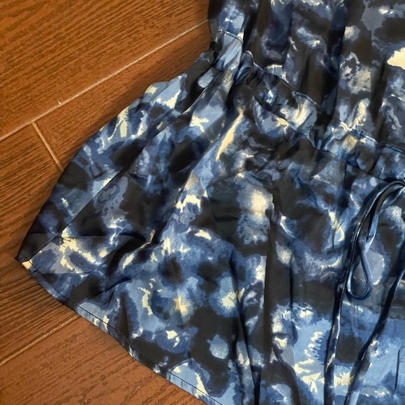 Collective Concepts Blue Floral One Shoulder top Size LG tie waist short sleeve - Picture 5 of 15